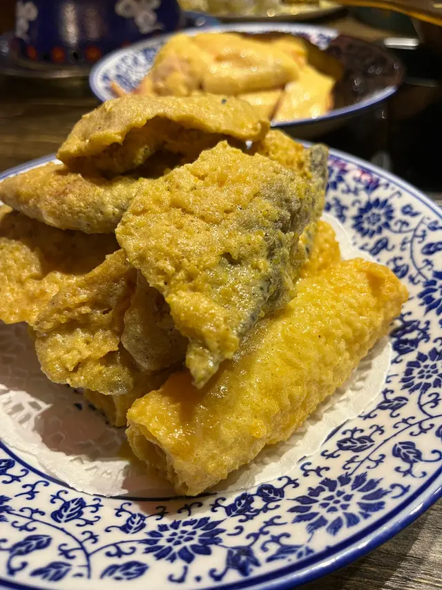 黃金雙拼(即炸響鈴及炸魚皮)