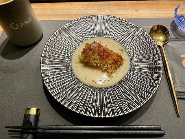 甘鯛魚配忌廉豬骨汁