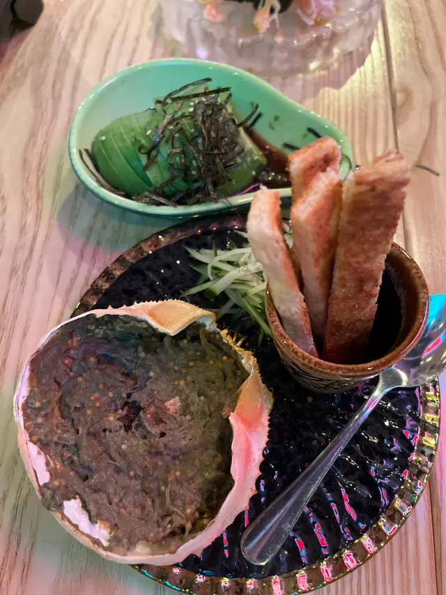 牛油果山葵漬、蟹味噌甲羅燒