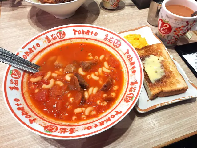 招牌蕃茄叉燒湯通粉