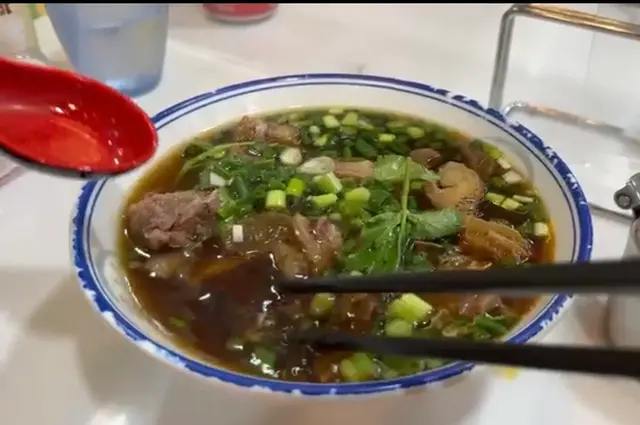 牛腩+牛筋+幼麵