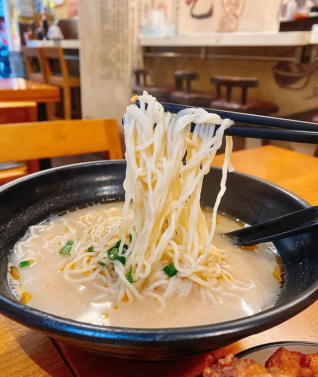 豬扒擔擔麵