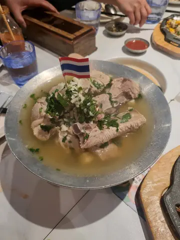 抵食2人餐♡豬頸肉同蠔仔炒旦