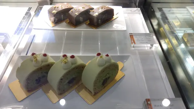 食物以輕食為主