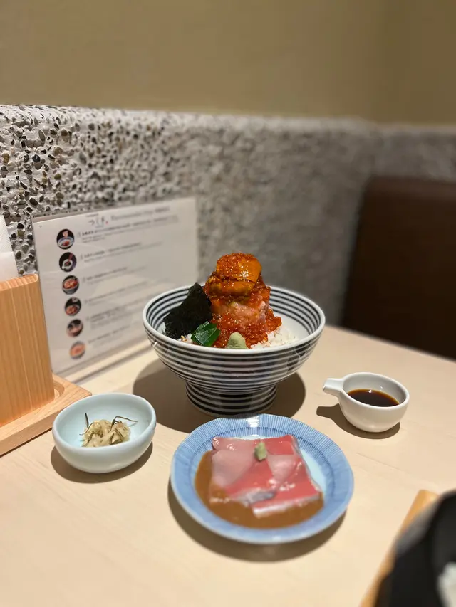 特上海鮮丼