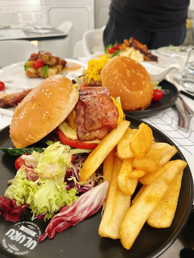 美式芝士煙肉和牛漢堡