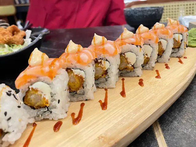 三文魚芝士炸蝦卷