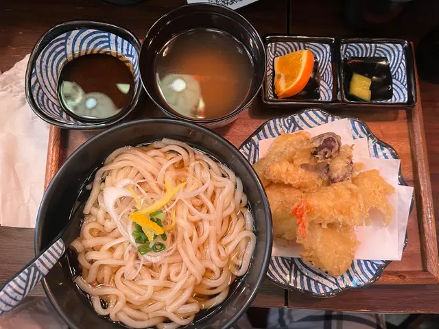 自選天婦羅定食(鰹魚湯烏冬)