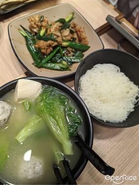 生菜豆腐鯪魚球湯 - 天水圍的B記湯飯