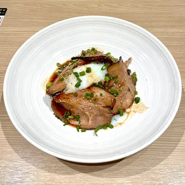 冲绳琉香豚肉饭(配慢煮蛋）
