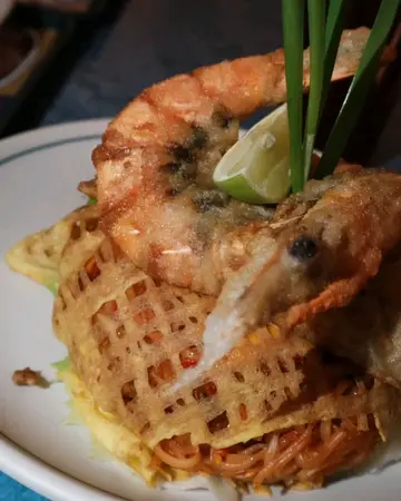 Omelet Pad Thai with Fried Tiger Prawns