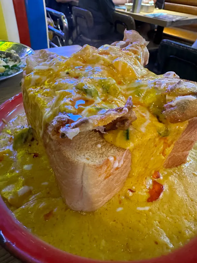 黃咖喱焗麵包軟殼蟹