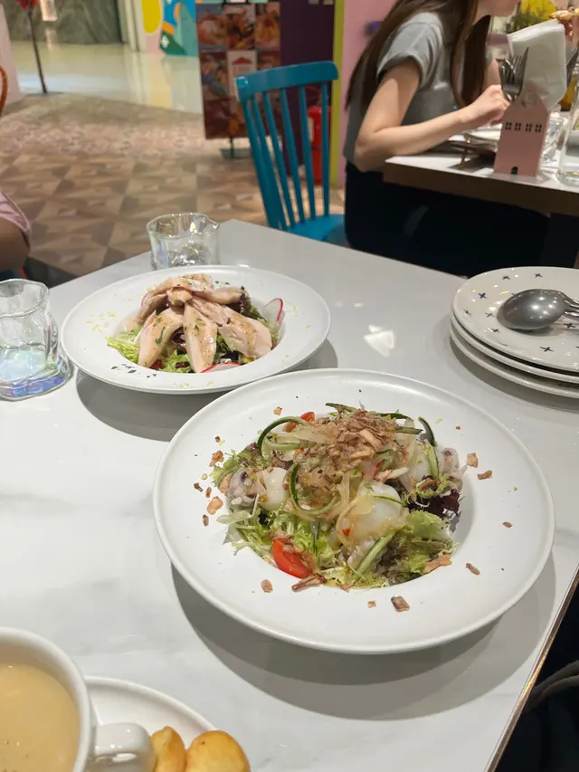 泰式柚子墨魚仔沙律