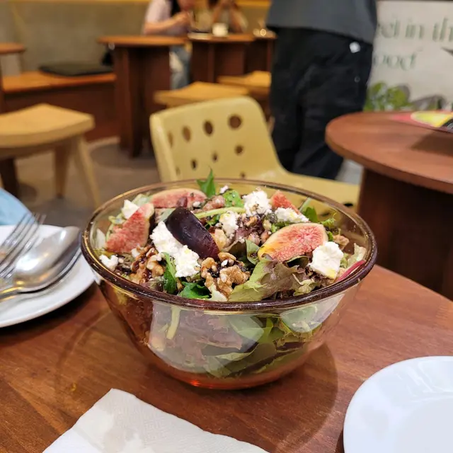 無花果核桃石榴果黑醋沙律