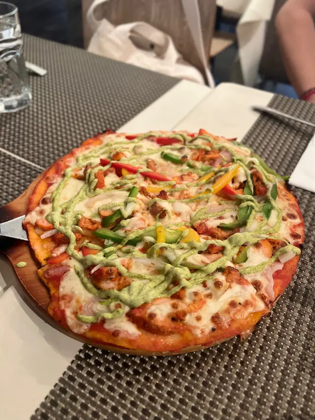 Tandoori Pizza