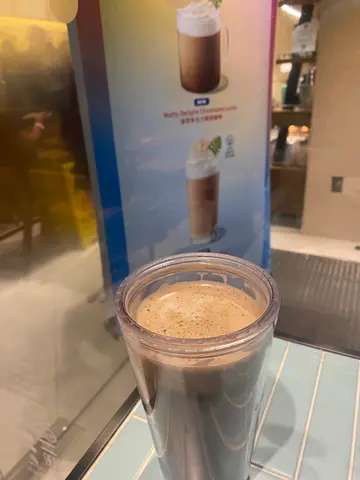 麦芽朱古力鲜奶咖啡