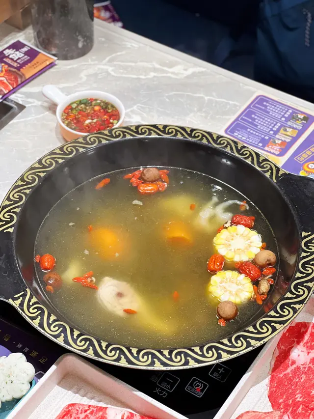 瑤柱花膠雞鍋