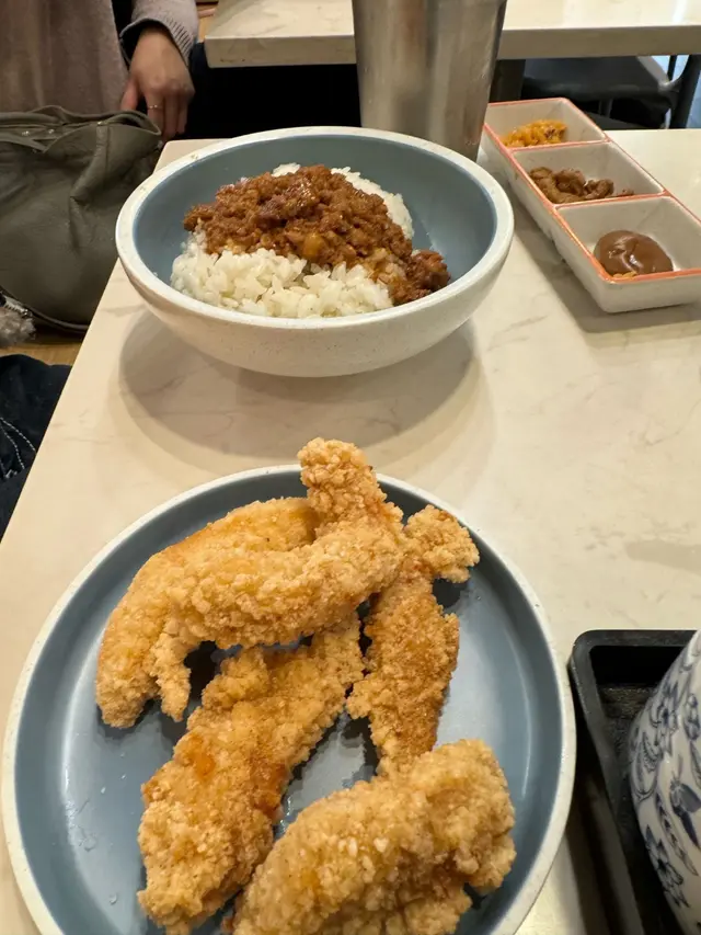 家傳鹽酥肉便當