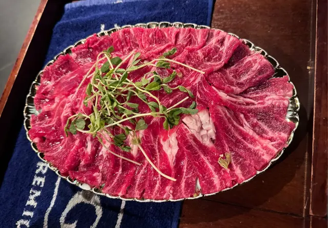 極級本地手切肥牛（邊位）