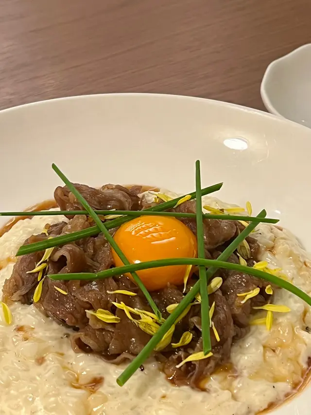 壽喜燒牛肉蛋汁燉飯