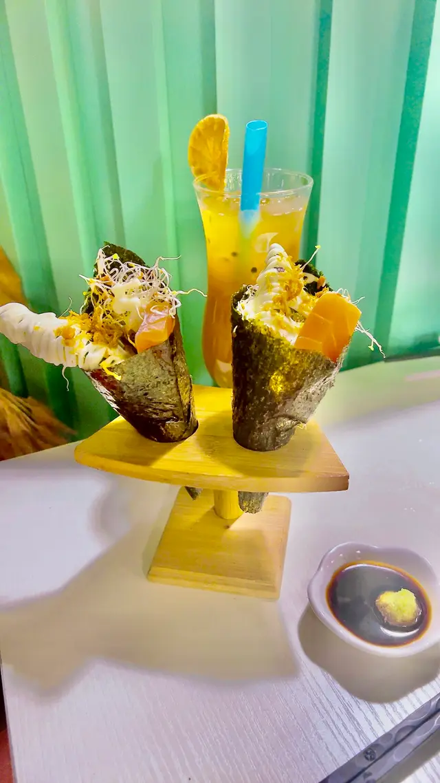 珍貴首蓿芽手卷