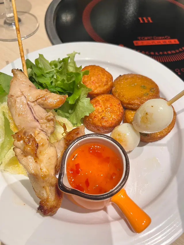 配泰式酸辣醬食,幾特別!