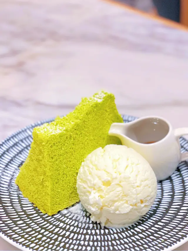 班蘭蛋糕伴椰子雪糕