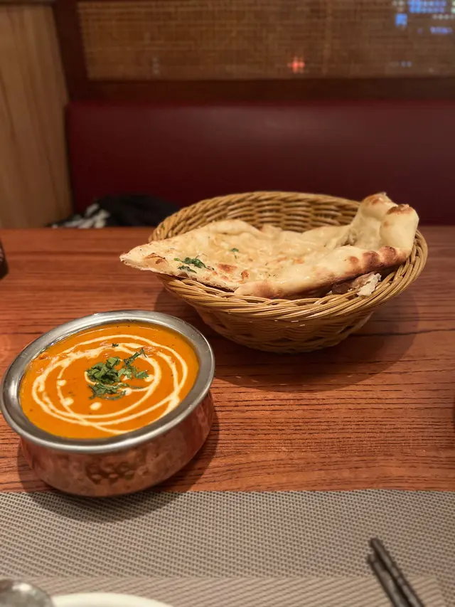 牛油雞 + 蒜蓉烤餅