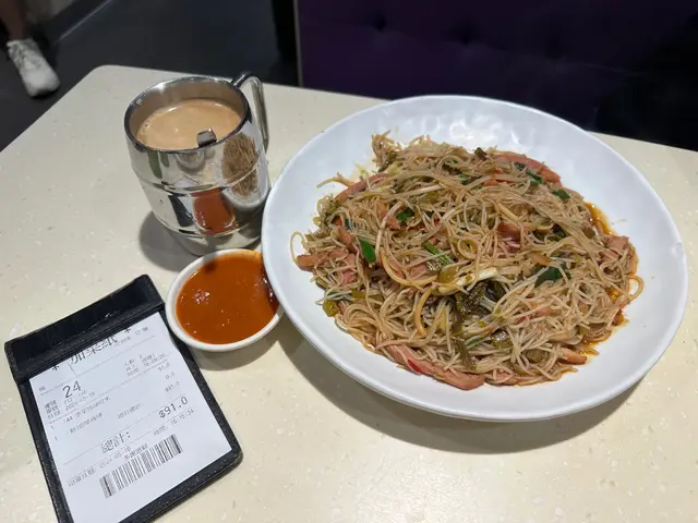 一般嘅鴨絲炆米，冇乜炒過嘅味道，所以一般般