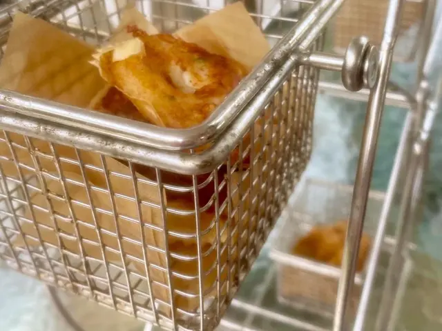 小食拼盤摩天輪:釀蟹蓋