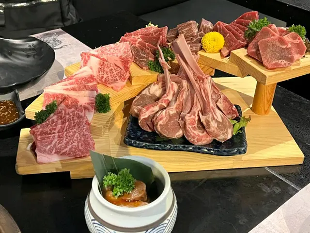 和牛拼盤(每枱點餐前必上)