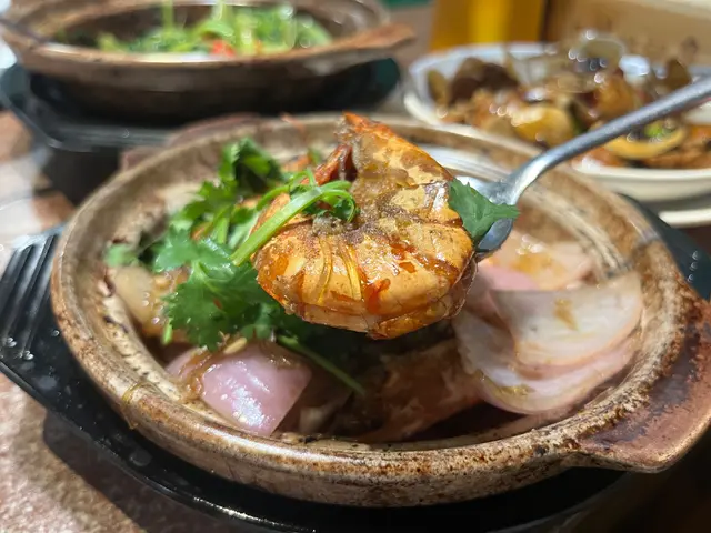 煲仔香焗白胡椒蝦