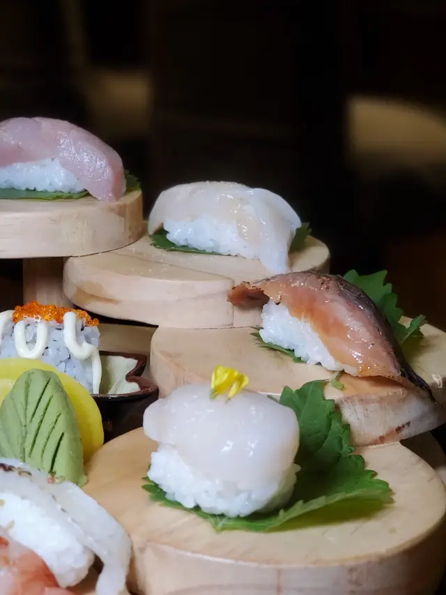 鮪壽司盛12款