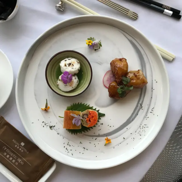 佛光三錦碟(松露素玉帶、茶勳素鵝和鎮江猴頭菇)