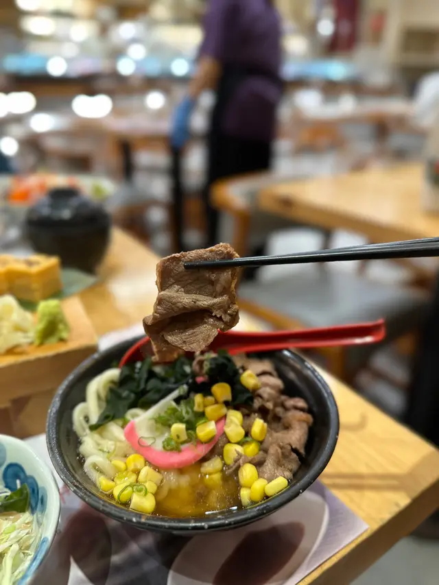 壽司定食配牛肉烏冬