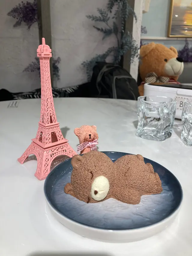 芝士慕絲熊仔蛋糕