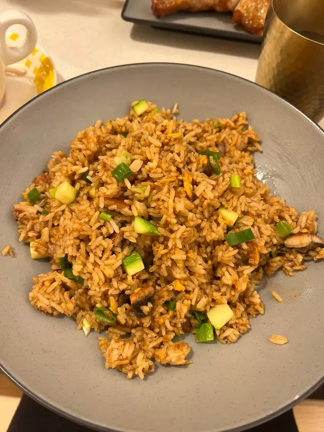 日式和風鰻魚炒飯