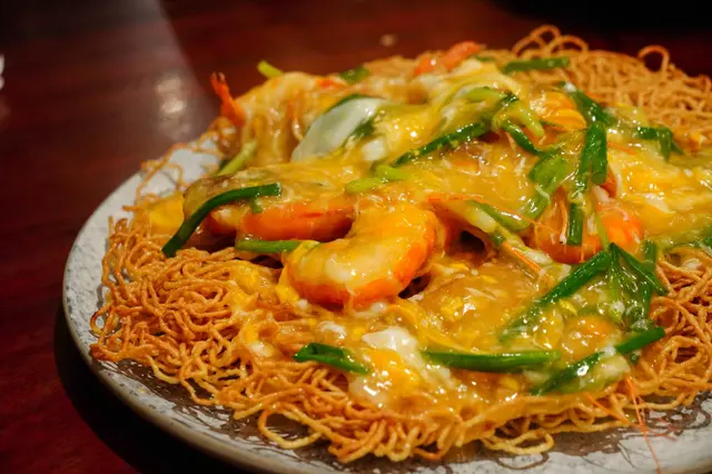 薑蔥滑蛋生蝦麵