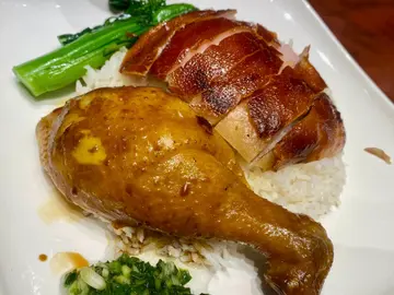 乳豬油雞髀飯免斬