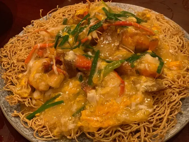 薑蔥滑蛋生蝦麵