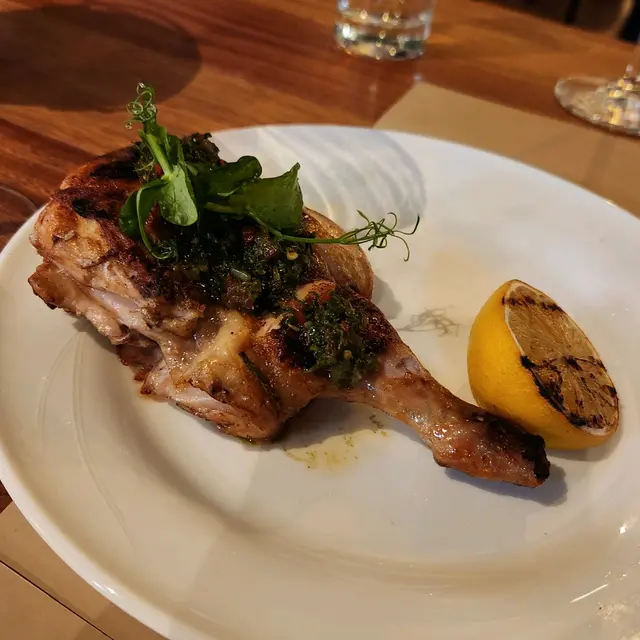 烤雞配阿根廷青醬牛油