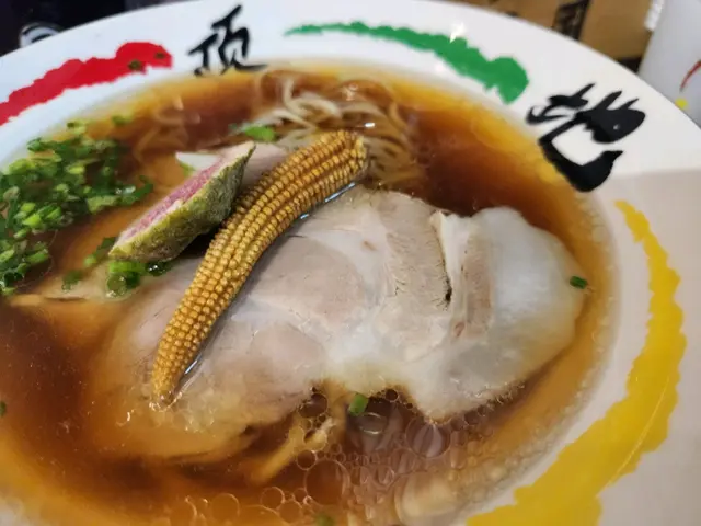 頂立高湯黑醬油拉麵