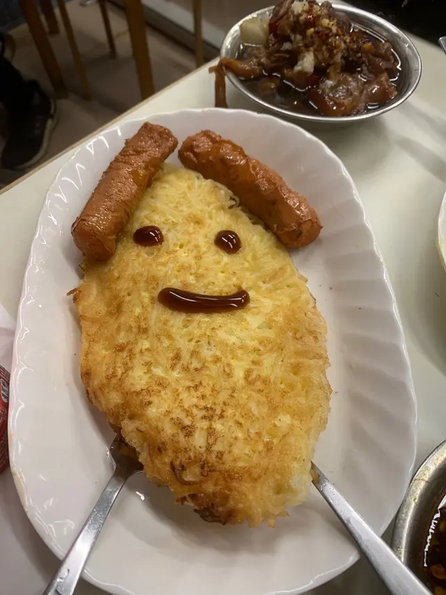 牛腩蝦條煎米粉