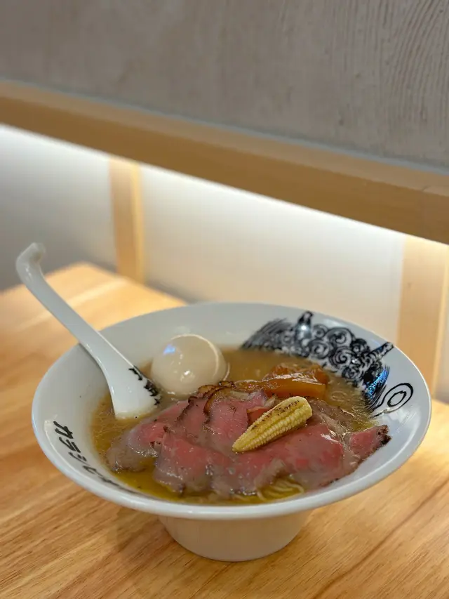 增量牛叉燒辣麻牛骨拉麵