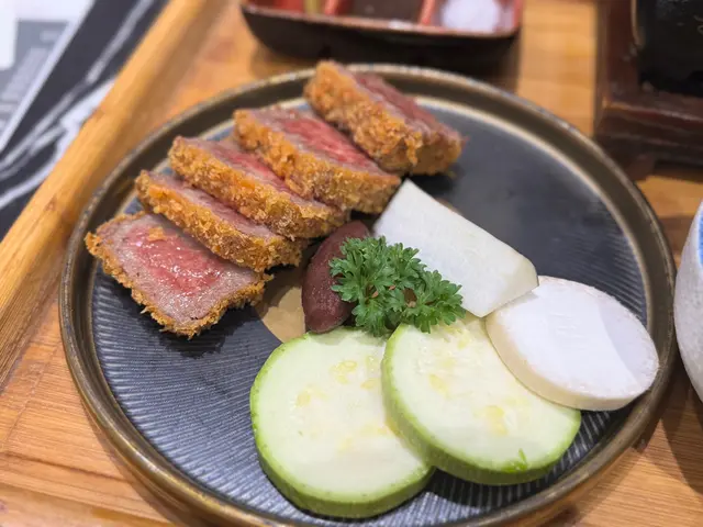 A4黑毛和牛吉列牛