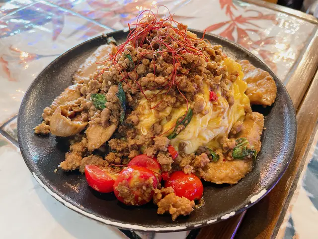 唔好抱咁大期望蒲燒鰻魚蛋包飯