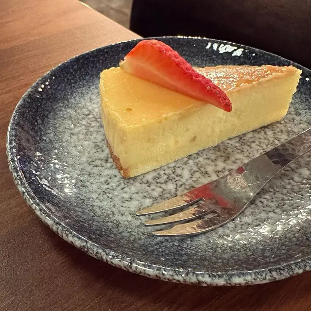 質地香滑,加上柚子嘅清香,本身食飽咗都仲可以食多兩啖!