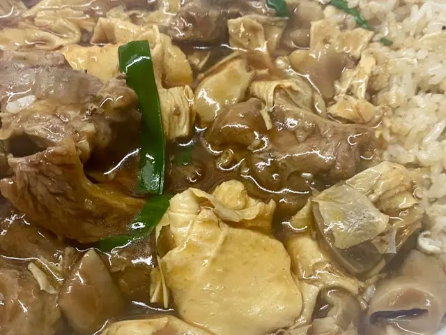 枝竹牛腩飯炒底