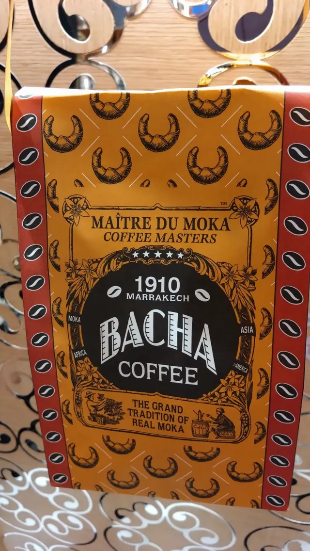 星期六早上，也有不少人來幫襯，由排隊到取外賣，約10分鐘