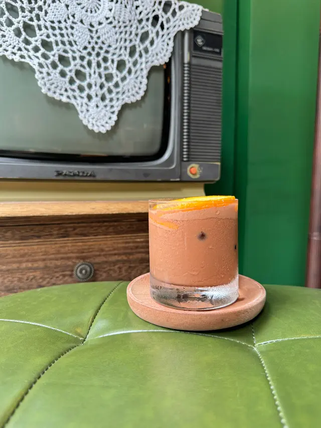 ᴏʀᴀɴɢᴇ ꜱᴘᴀʀᴋʟɪɴɢ ᴄʜᴏᴄᴏʟᴀᴛᴇ